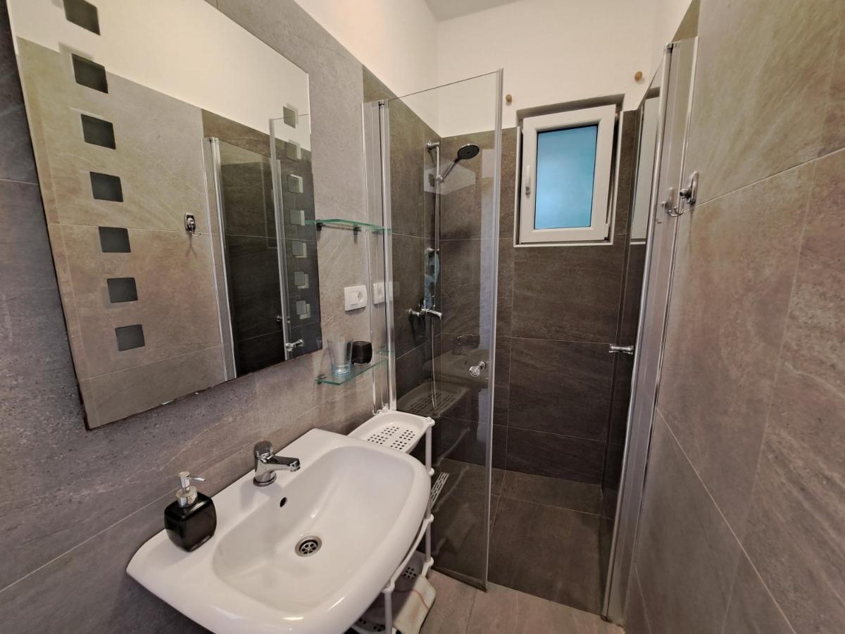 Apartments Sersic Baska I Exterior foto